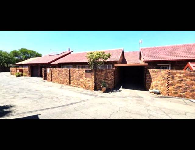 3 BEDROOM CLUSTER FOR SALE IN SOUTH CREST